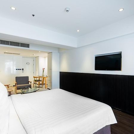 Galleria 12 Sukhumvit Bangkok By Compass Hospitality Exterior foto