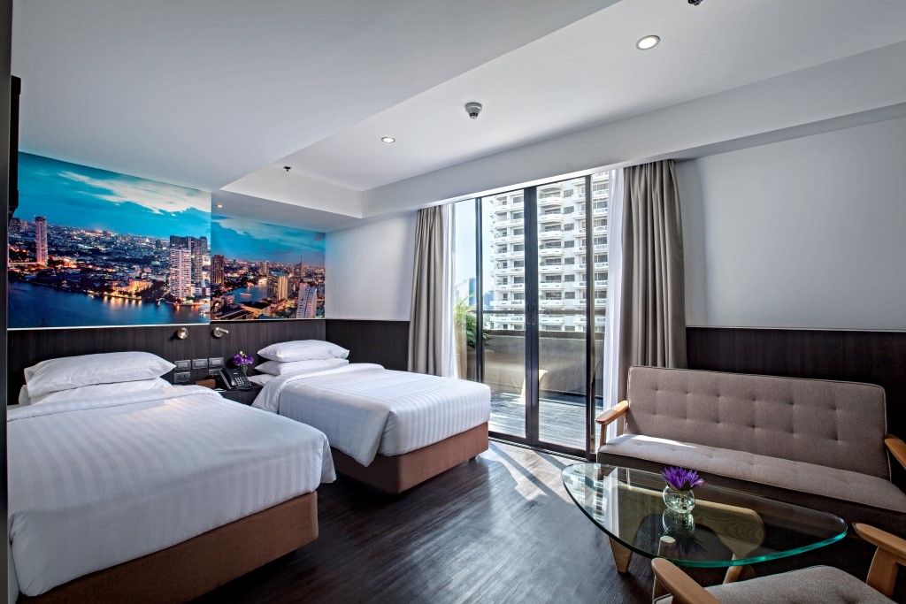 Galleria 12 Sukhumvit Bangkok By Compass Hospitality Exterior foto